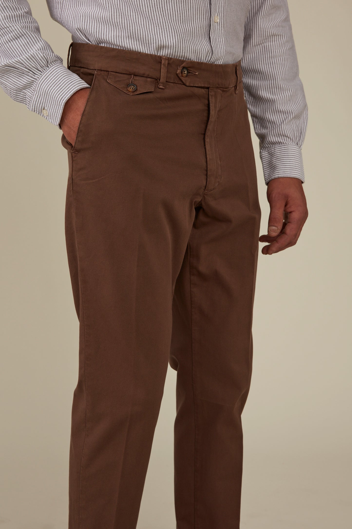 Textured Cotton Chino - Walnut