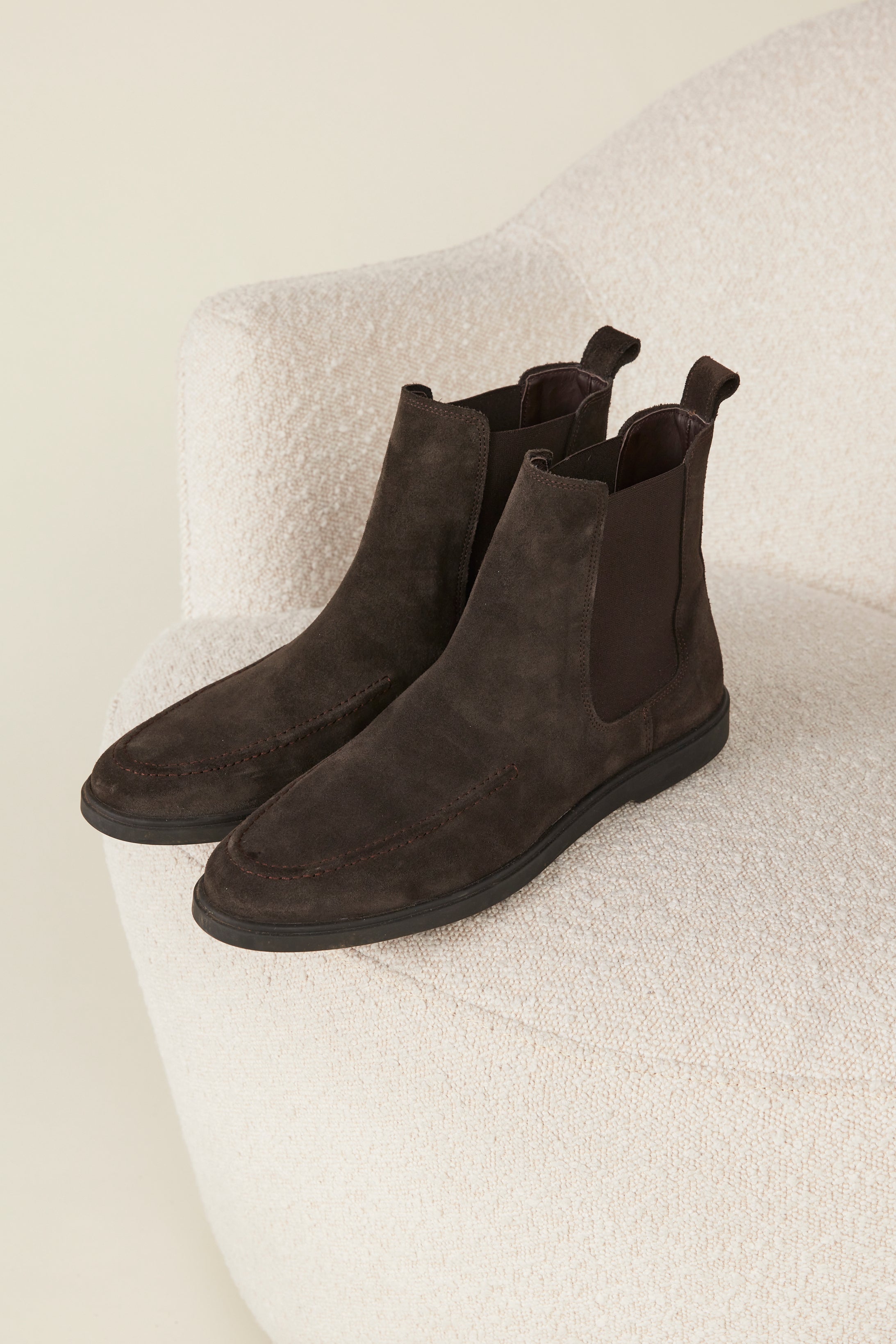 Auburn Chelsea Boot - Suede - Coffee Brown