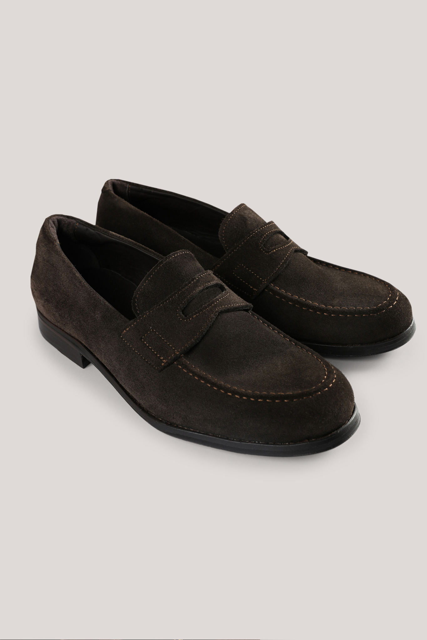 Russell Classic Loafer - Dark Chocolate Suede