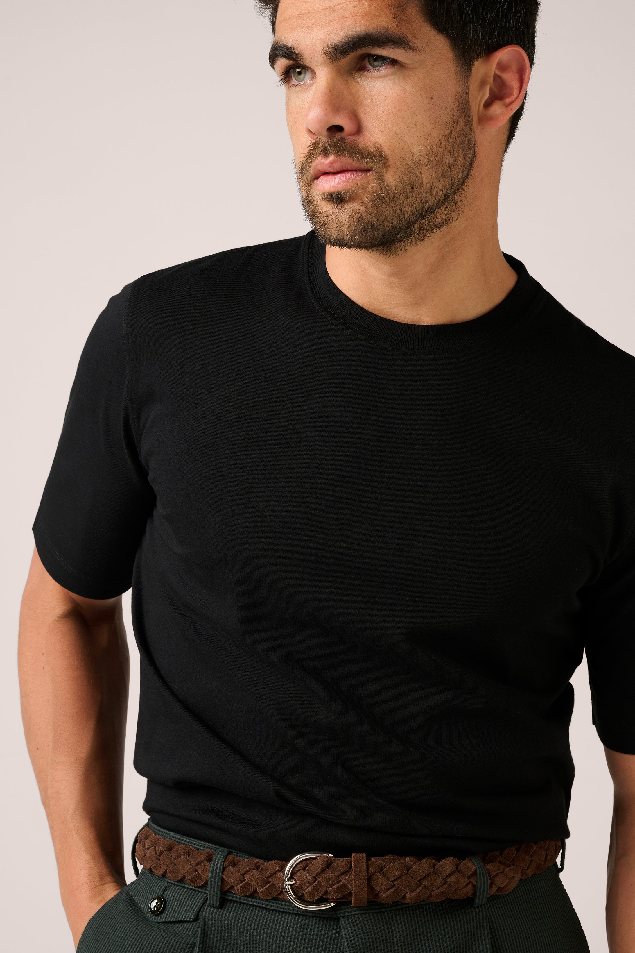 Apollo_T-shirt_Black_2_b0b924f7-0d60-4d4f-9353-81cba513a6cc.jpg