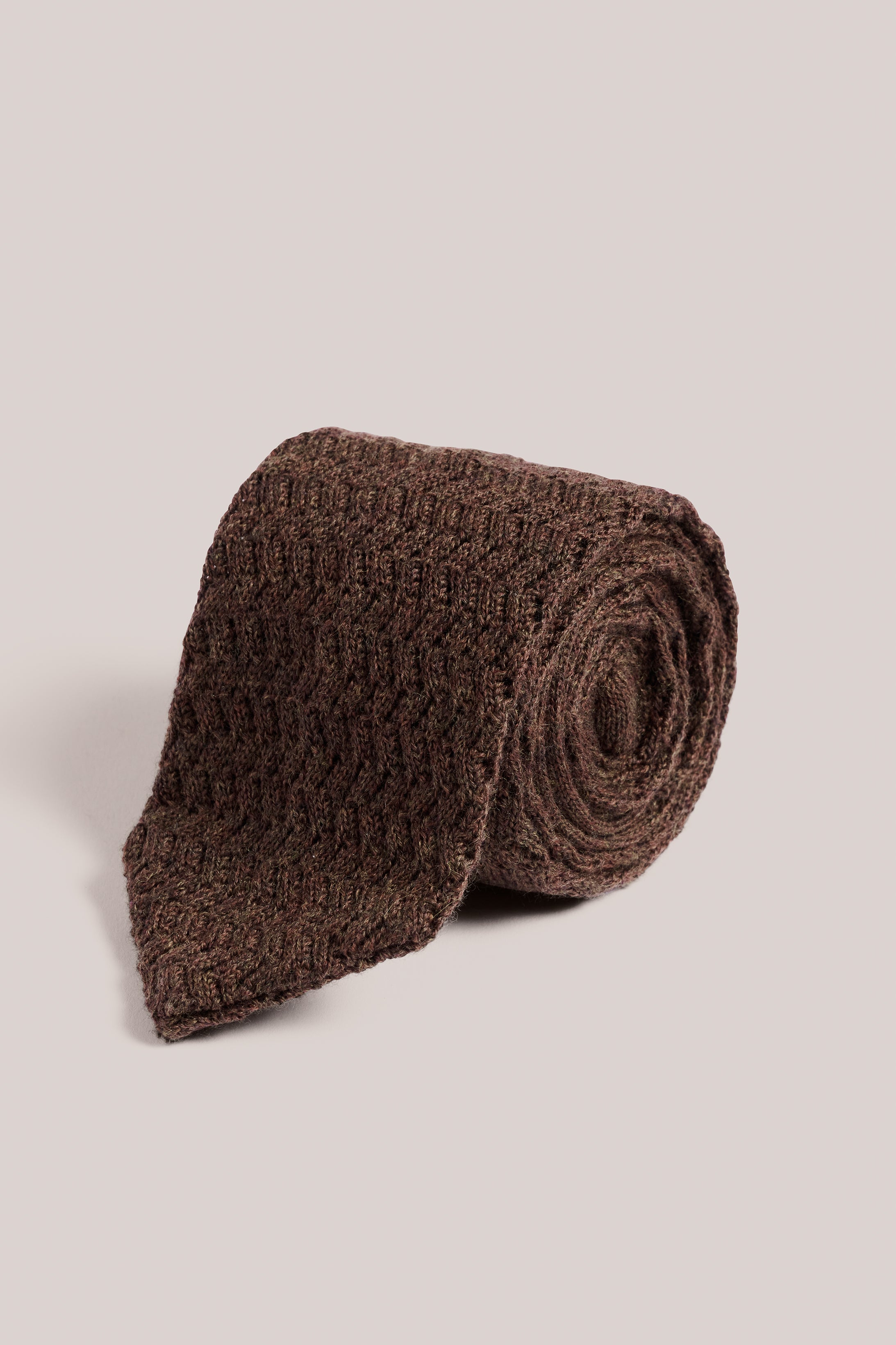 BrownWoolKnitTie_2_3ed350c5-119e-44f1-89e4-32b159068223.jpg