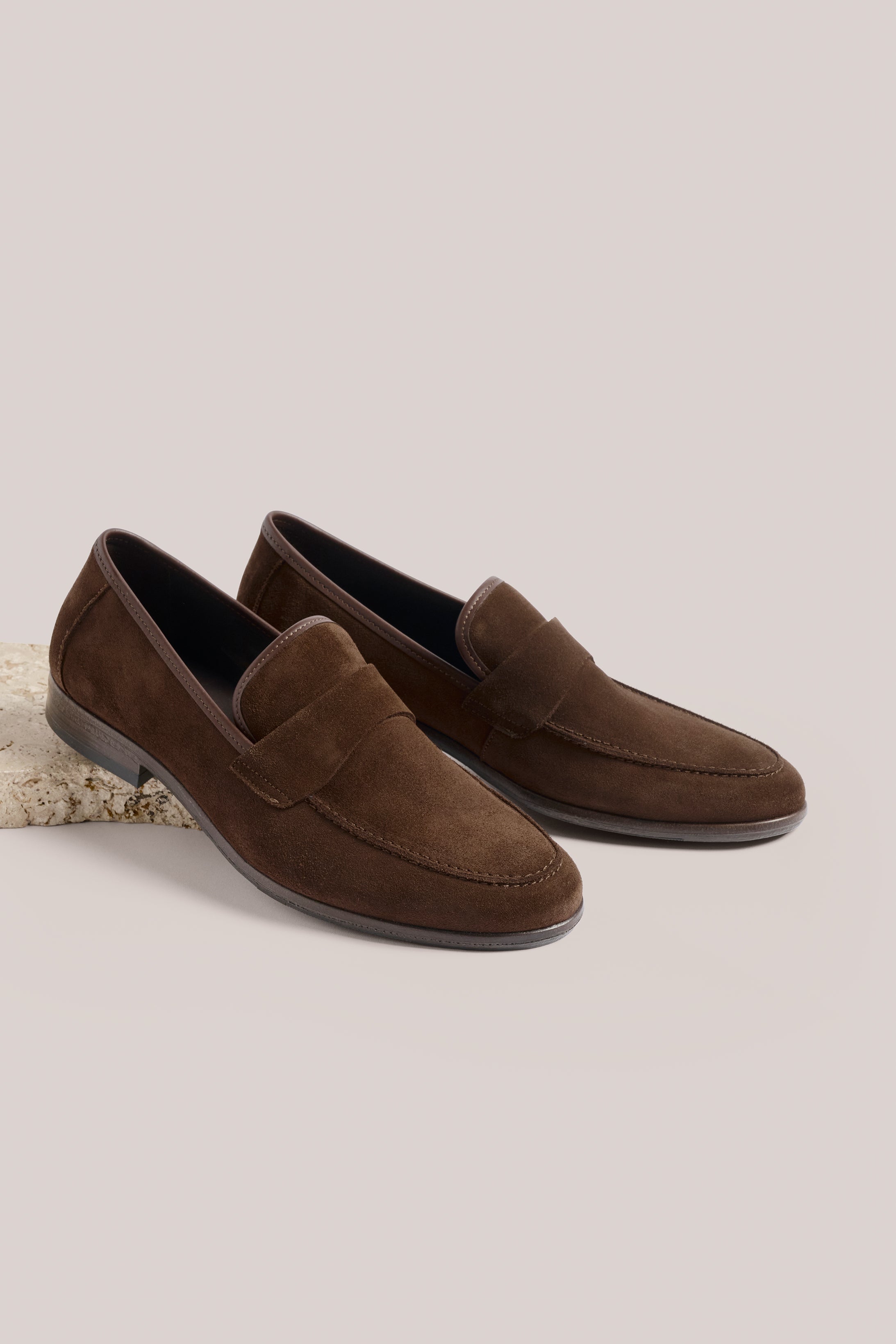 GisbornSoftyLoafer_brown_1.jpg