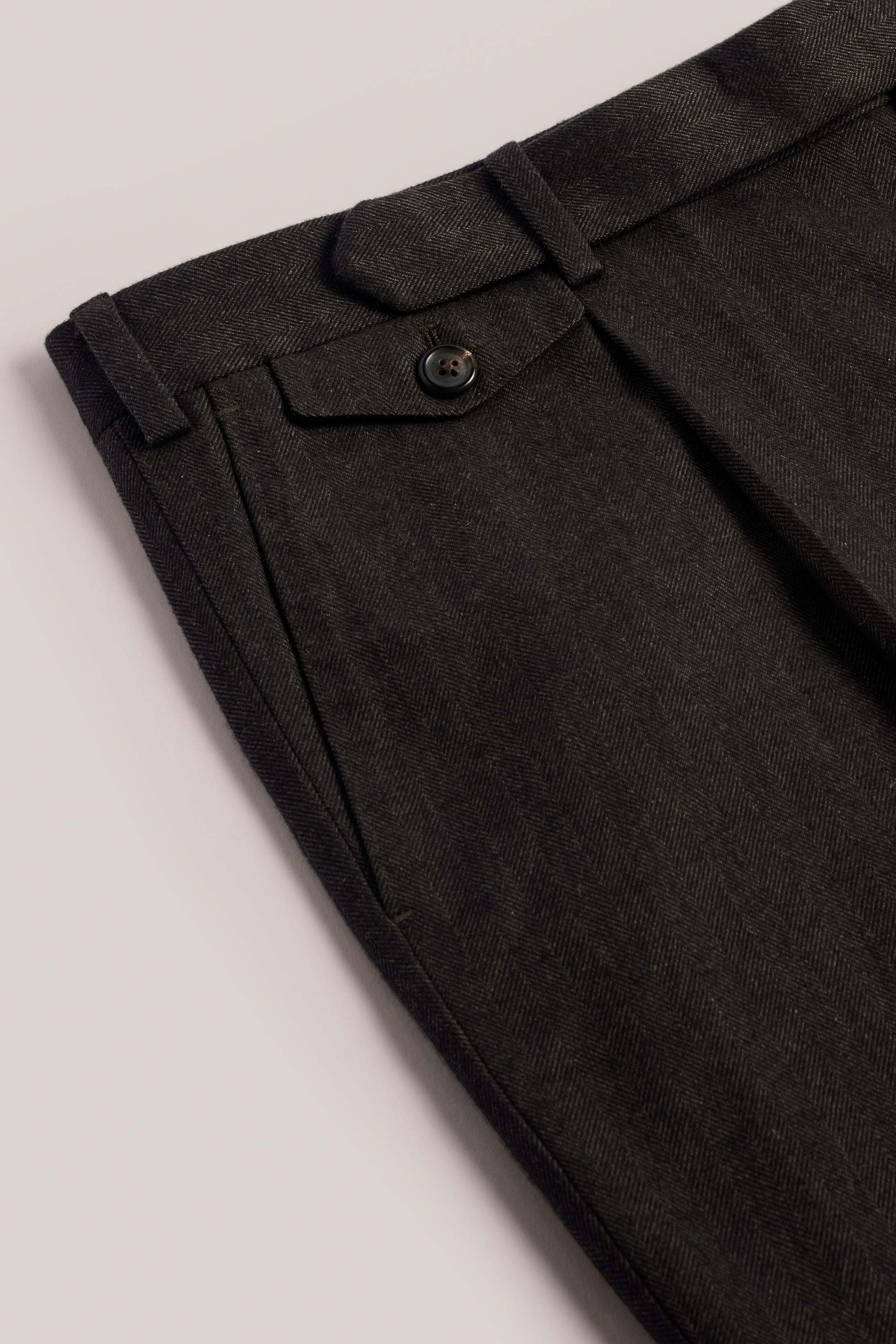 ITALIANSARTORIAL_FINEHERRINGBONE_2.jpg