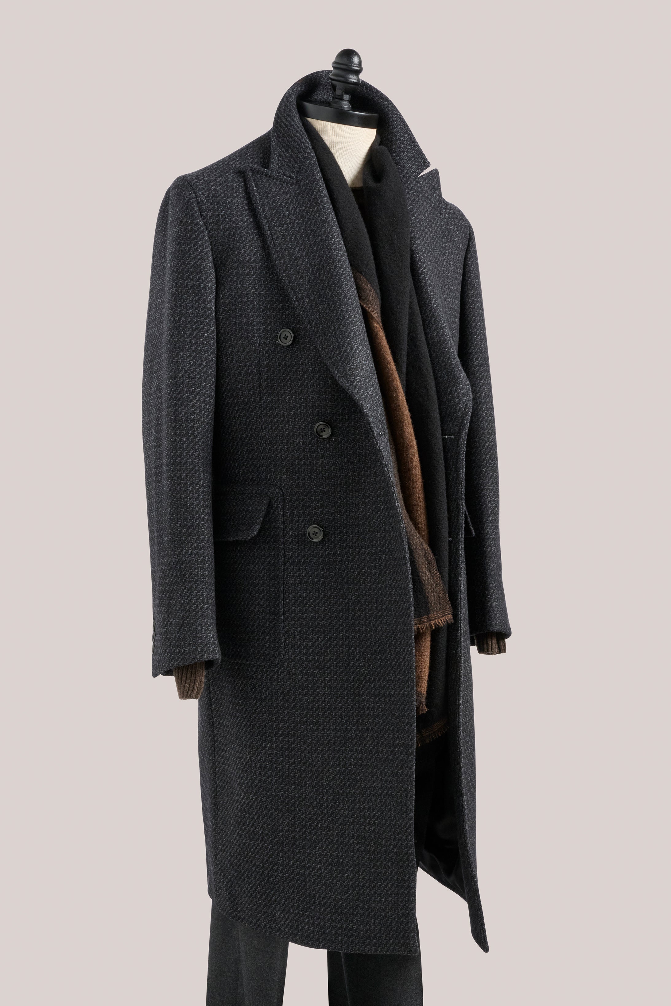 LARGEGREYCOAT_1.jpg