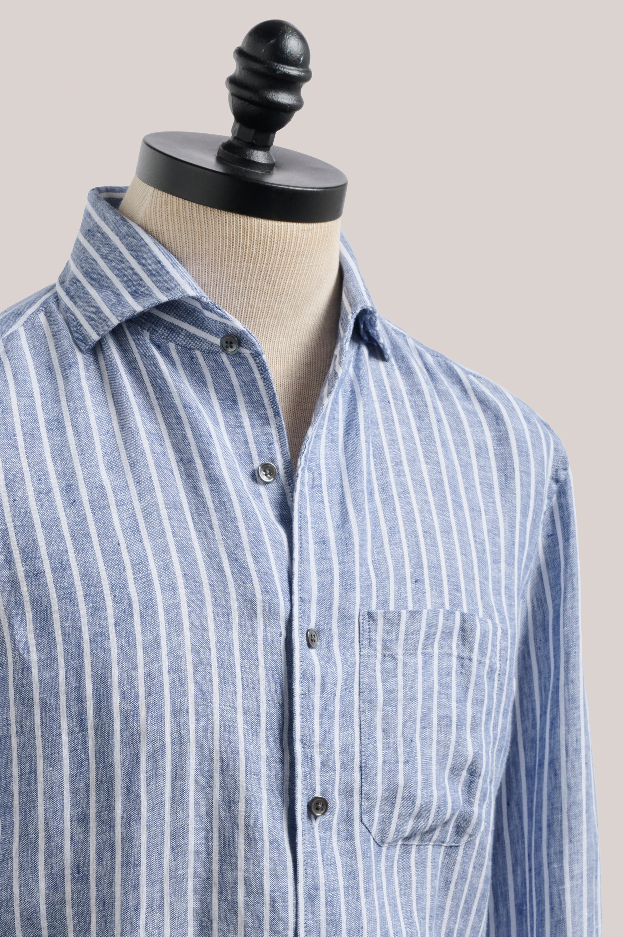 LinenHolidayShirt_blue_2_721669d8-8bcf-42b0-936d-0a6093b24f7d.jpg