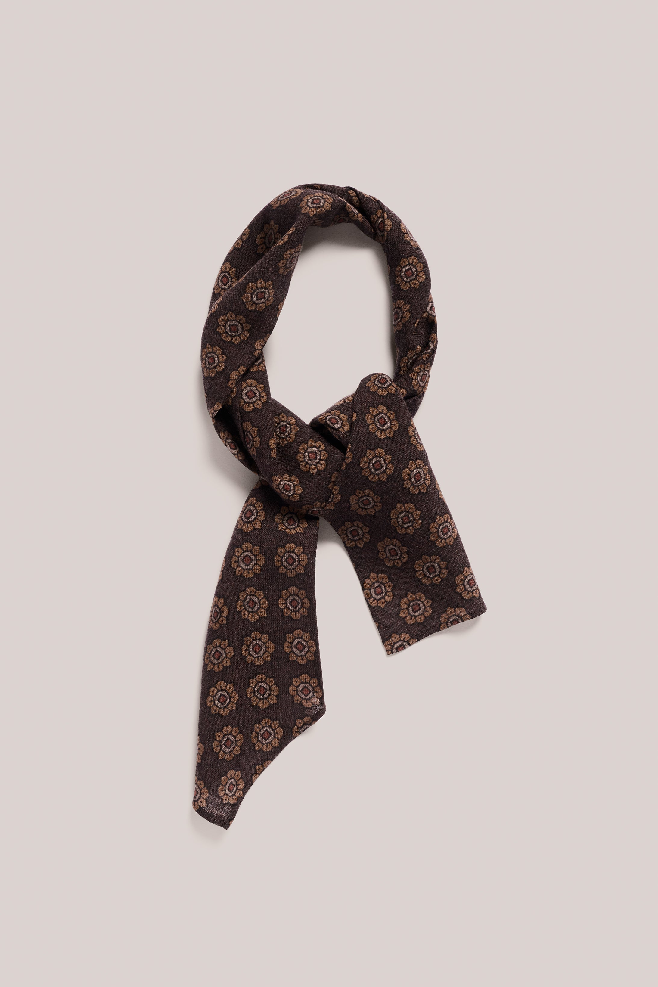 Neckscarf_brownflowers_1_9e0ec274-99b6-4575-af25-45c8ee3a5a73.jpg