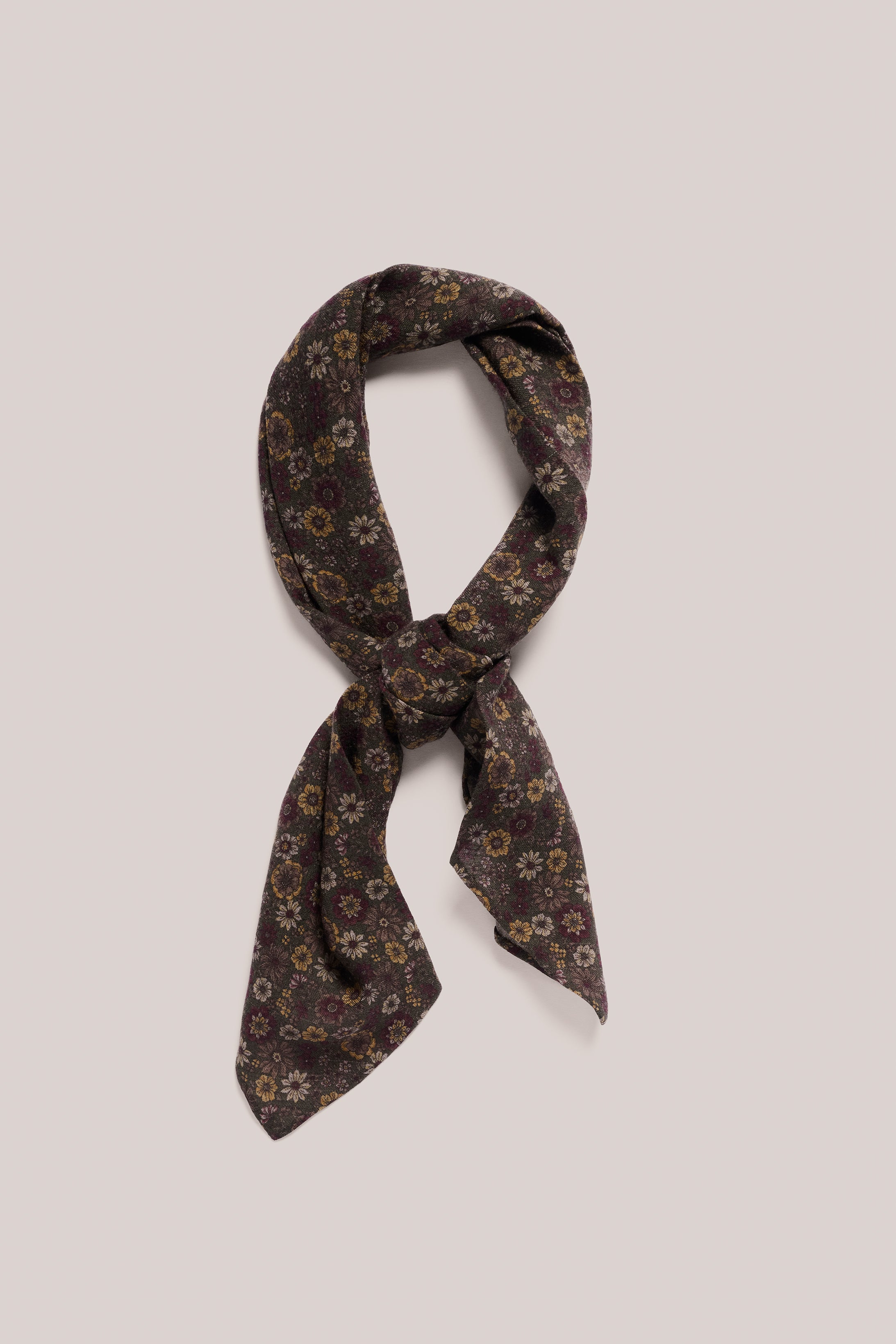 Neckscarf_multiflowers_1.jpg