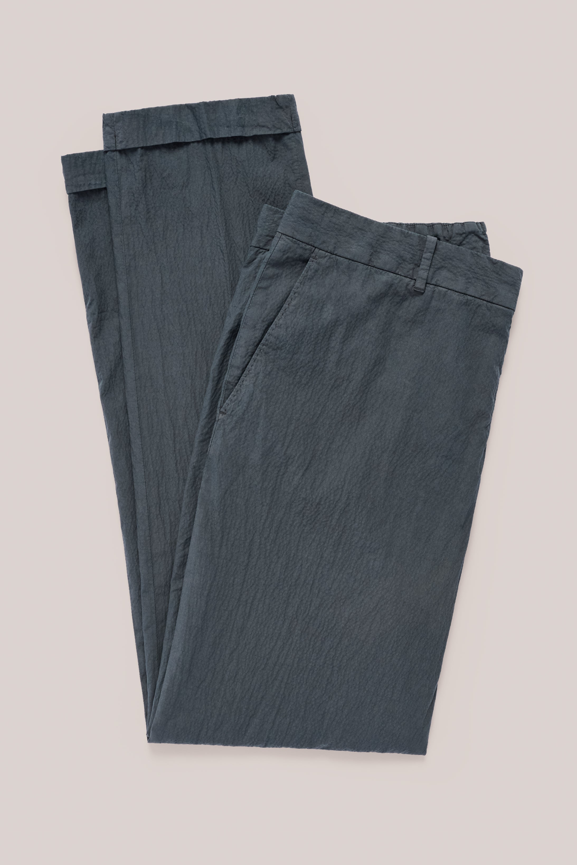 PAPERWEIGHTSEERSUCKER_GRAPHITE_1.jpg