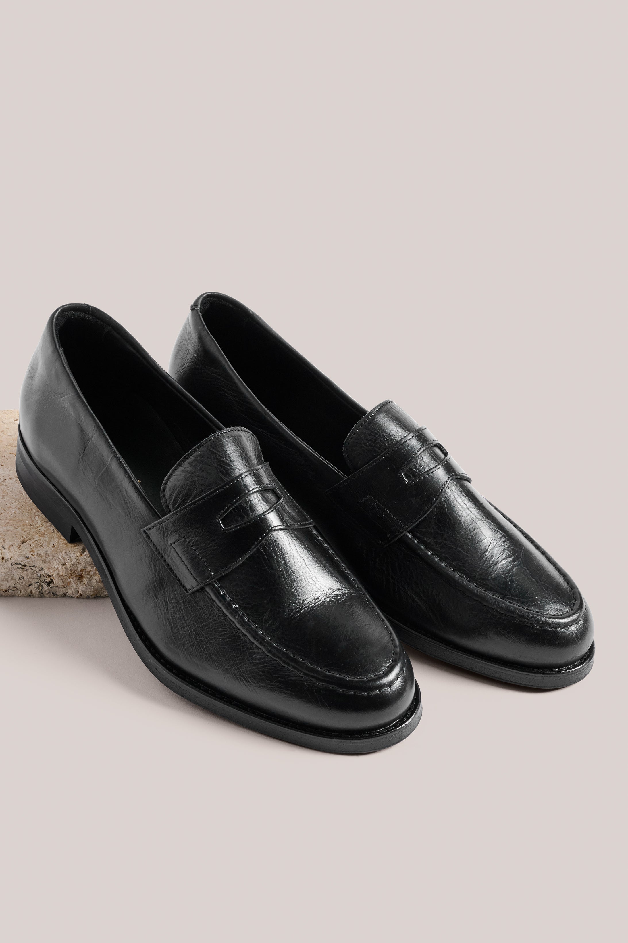 SHOES_2.jpg