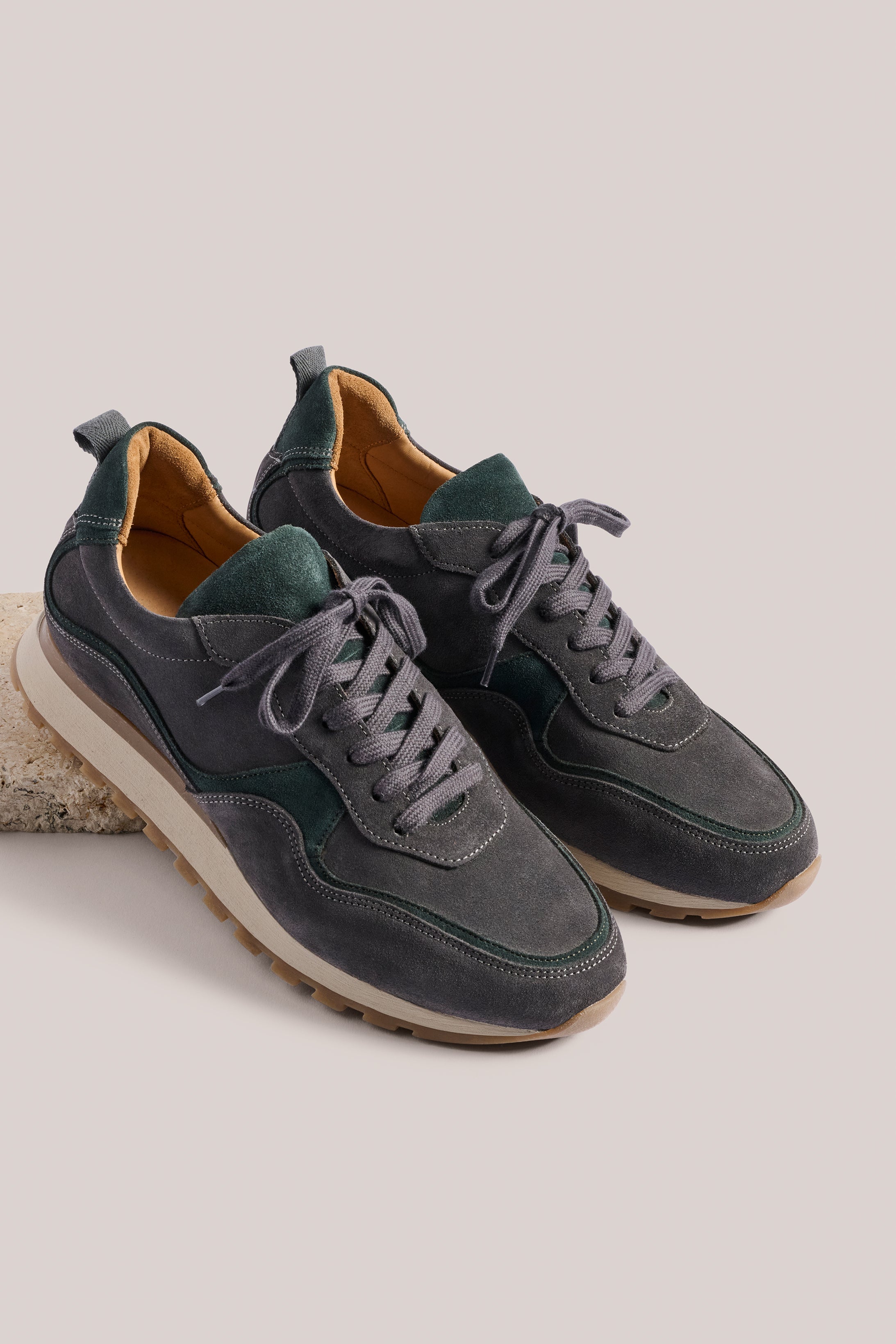 SHOES_3.jpg