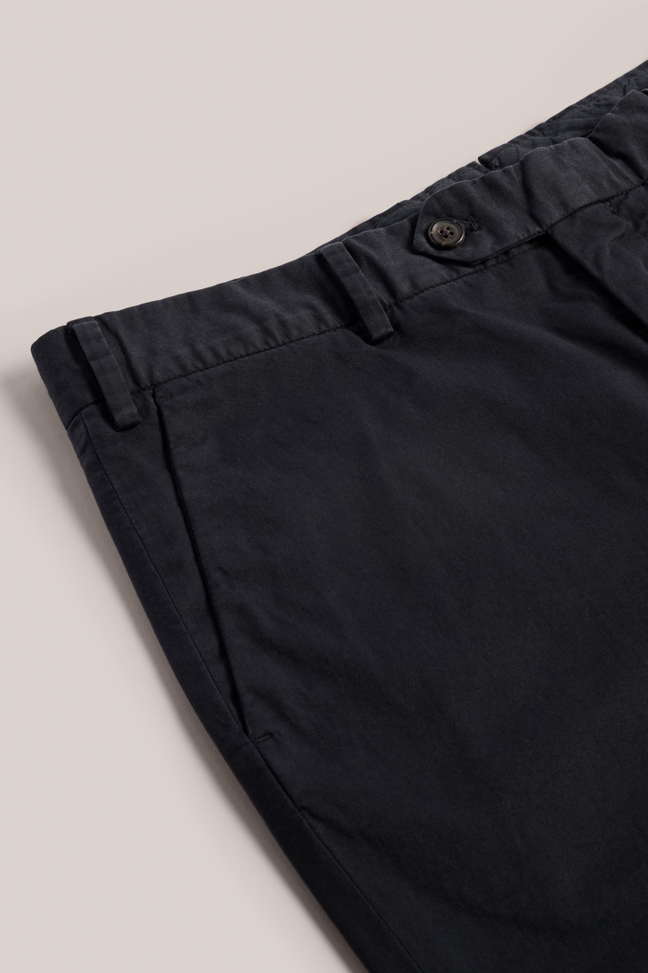 STRAIGHTLEGCHINO_CHARCOAL_2.jpg