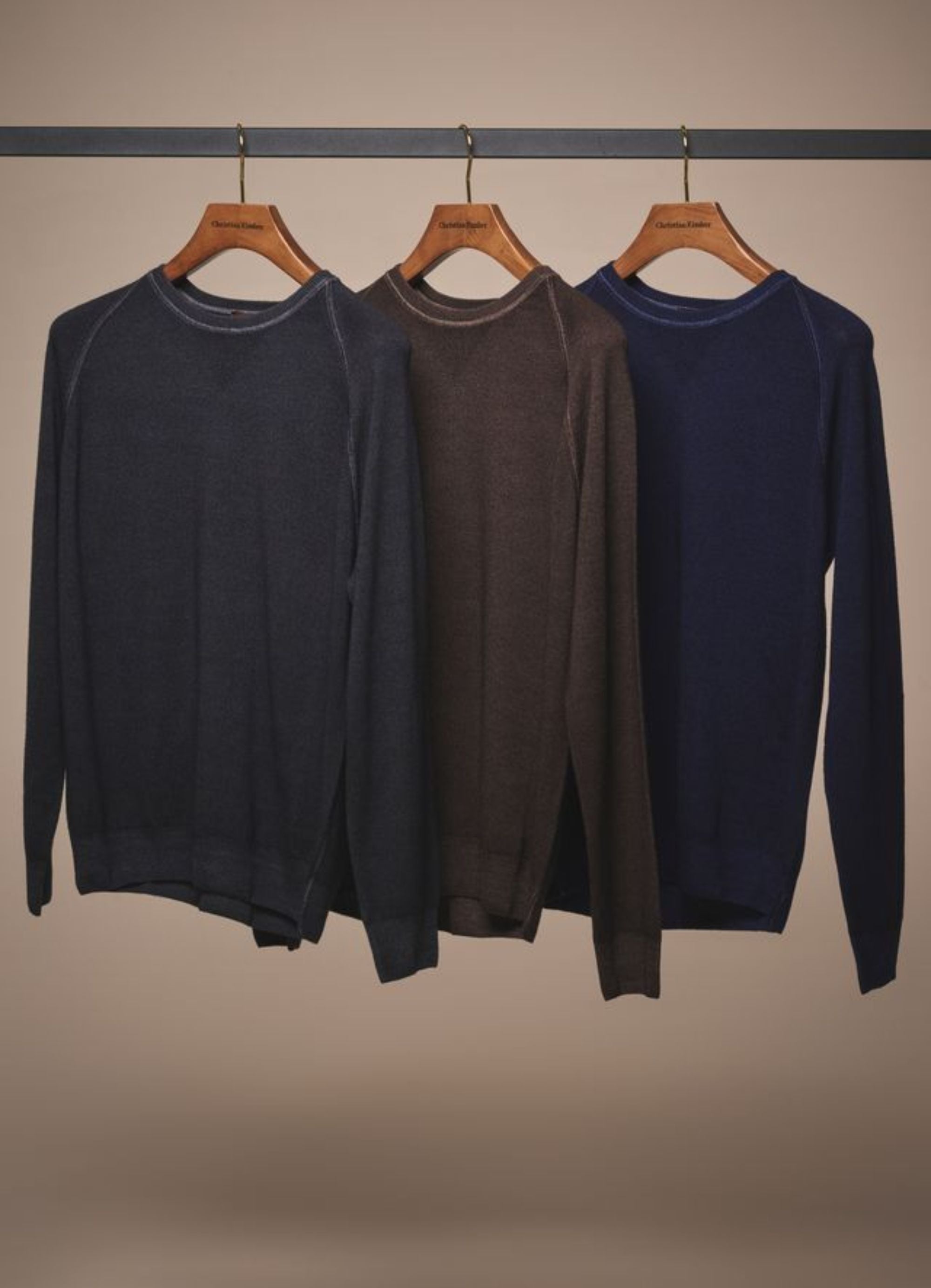 Alcott Raglan Crew Sweater - Wool - Vintage Wash Indigo Blue