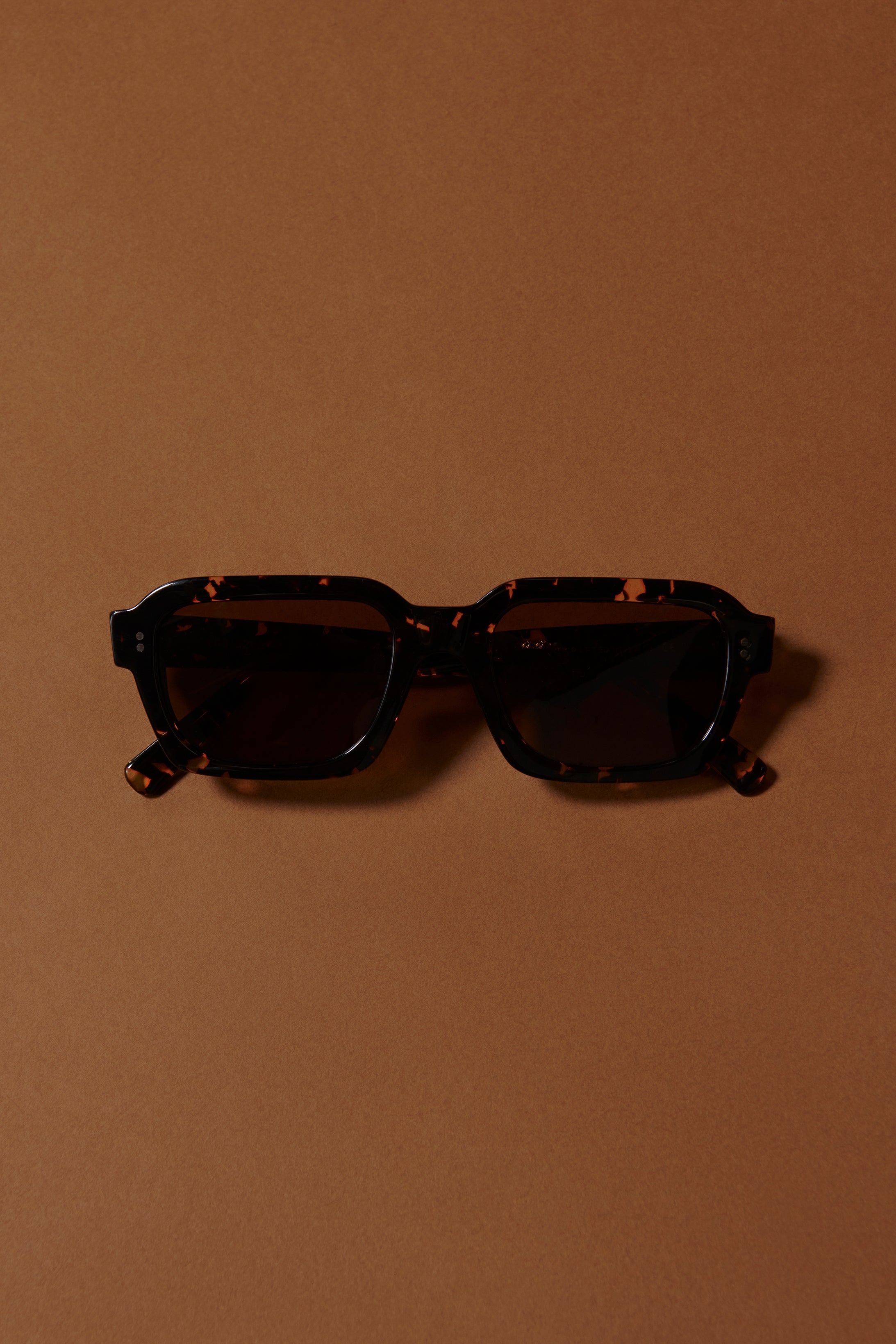 content_sunglasses_0502.jpg