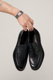 Russell Classic Loafer - Black Grain: Pre-Order